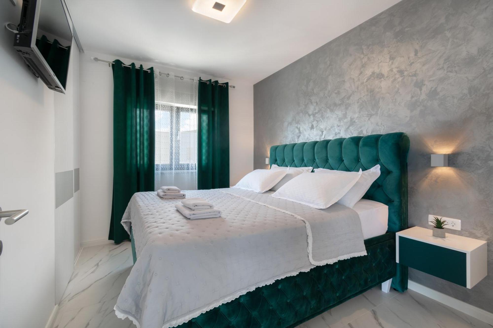 شقة Lux Penthouse Panoramic View With Jacuzzi ماكارسكا المظهر الخارجي الصورة
